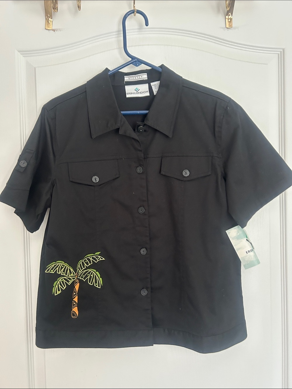 New Erin london stretch Short-Sleeve Button Down Shirt Palm Tree Embroidery med
